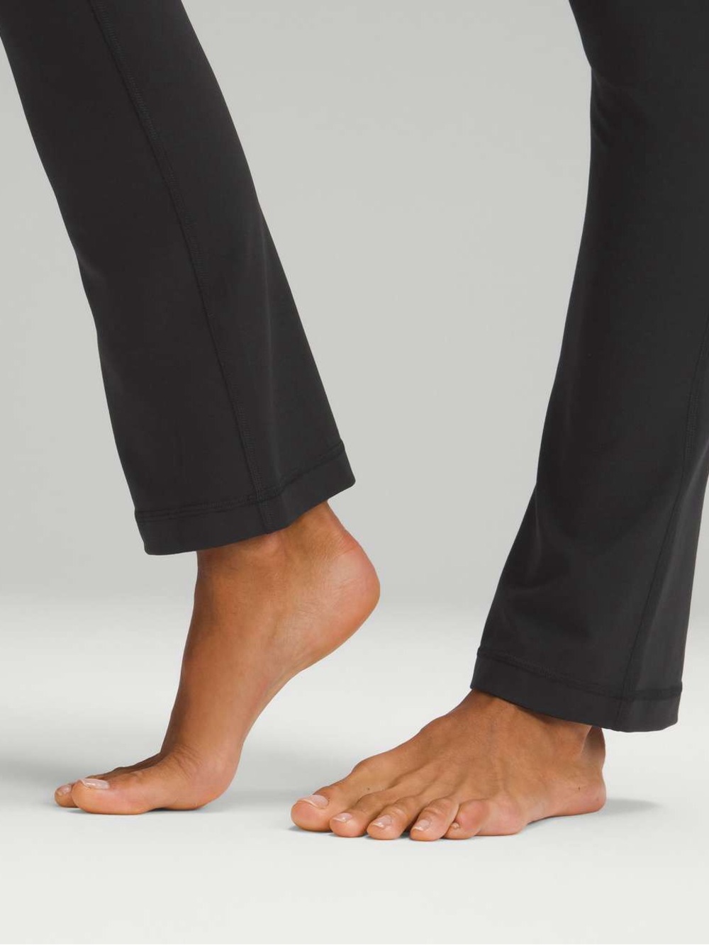 Lululemon Align High-Rise Mini-Flared Pant 28" - Picture 5 of 5